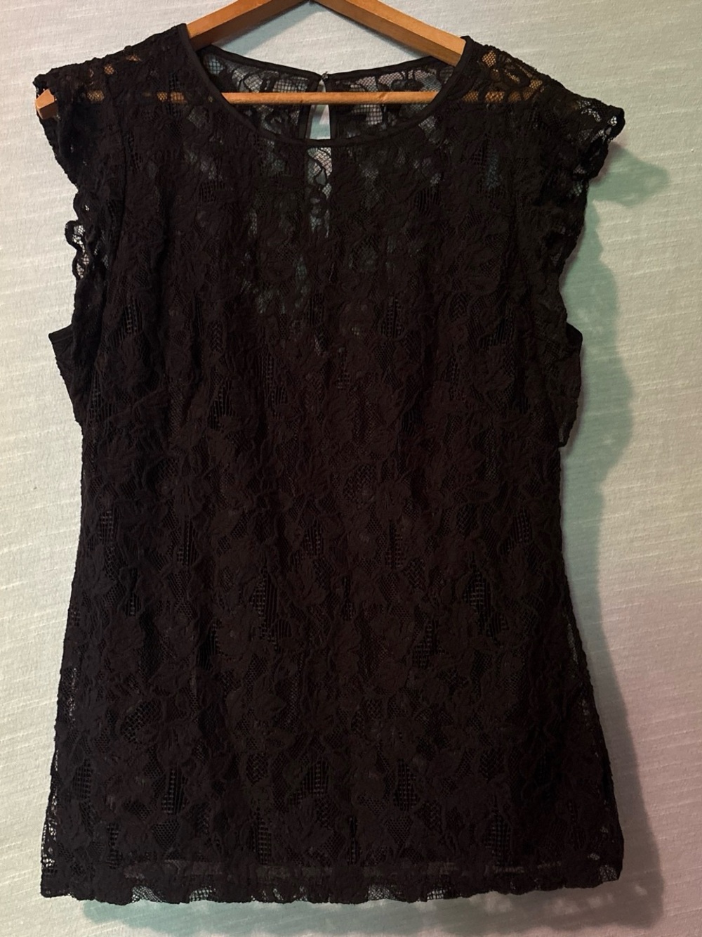 WHBM Lace Blouse With Liner Pullover Short Cap Sleeve Black Women’s Sz 8
